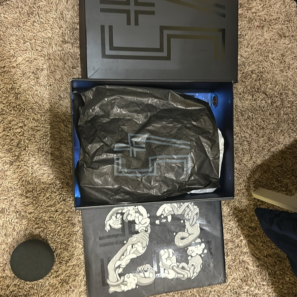 Jordan 11 space jams - Picture 4 of 4